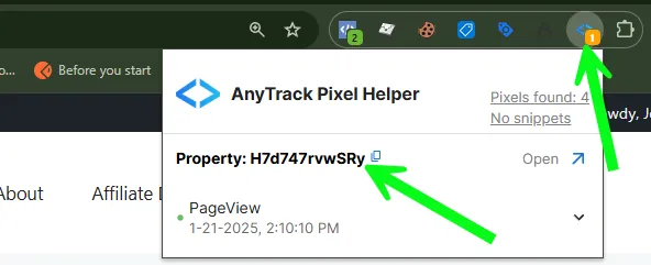 The extension conveniently lights up if the Tracking Tag is found