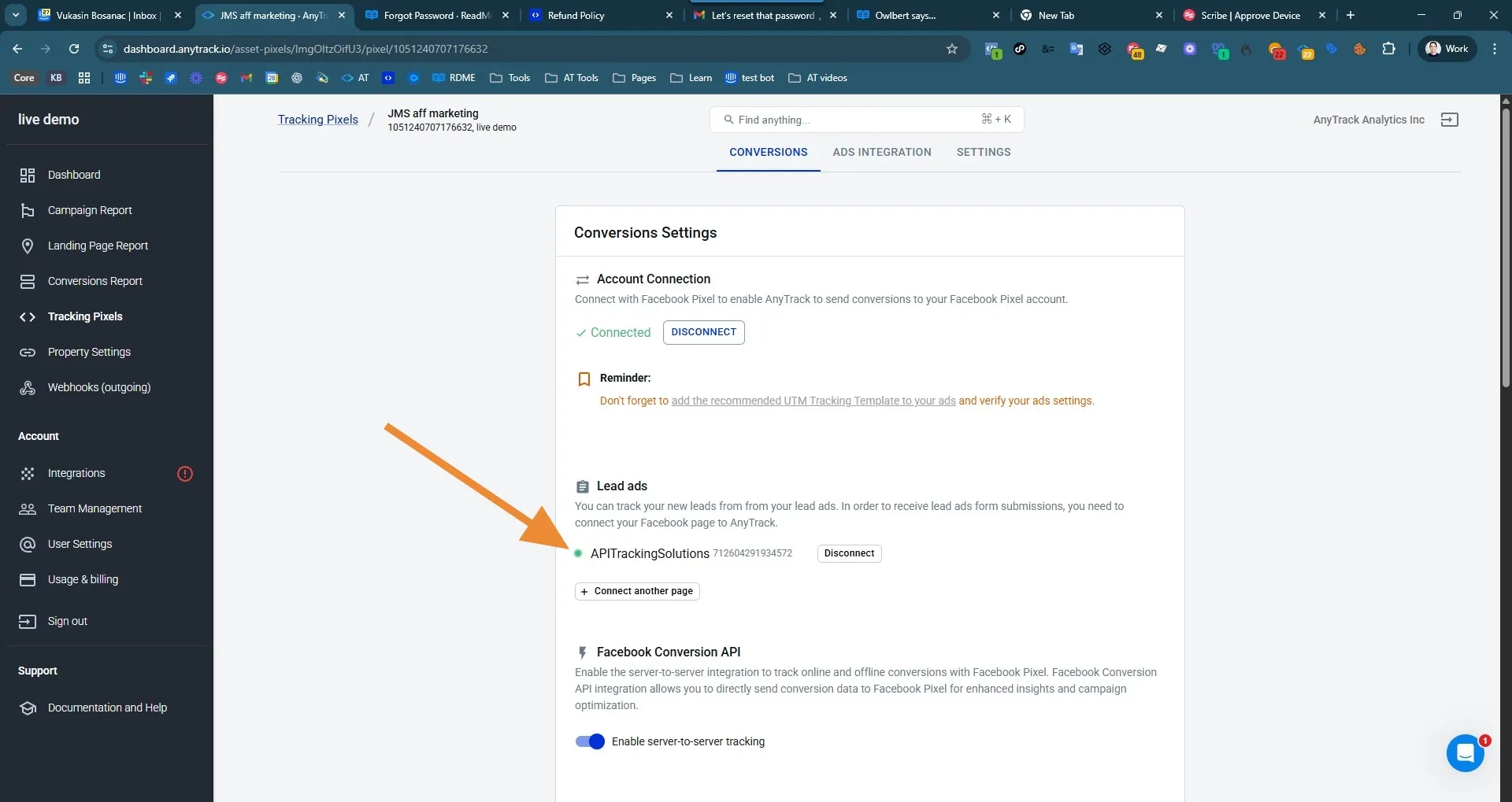 The connected page shows a green indicator